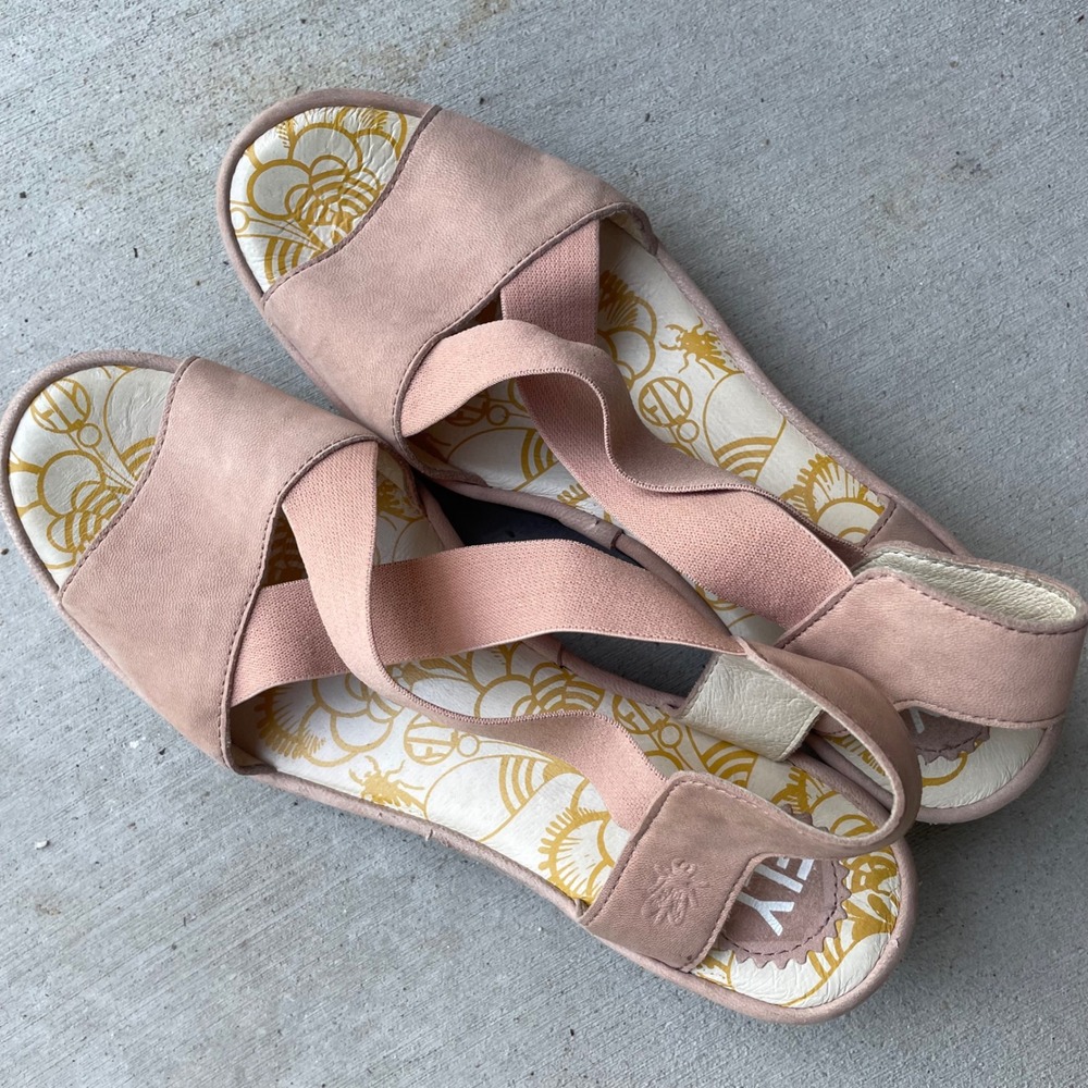 FLY London Rale Gored Cross-Band Leather Wedges In Nude Pink 41 / 10-10.5 womens - Picture 4 of 12
